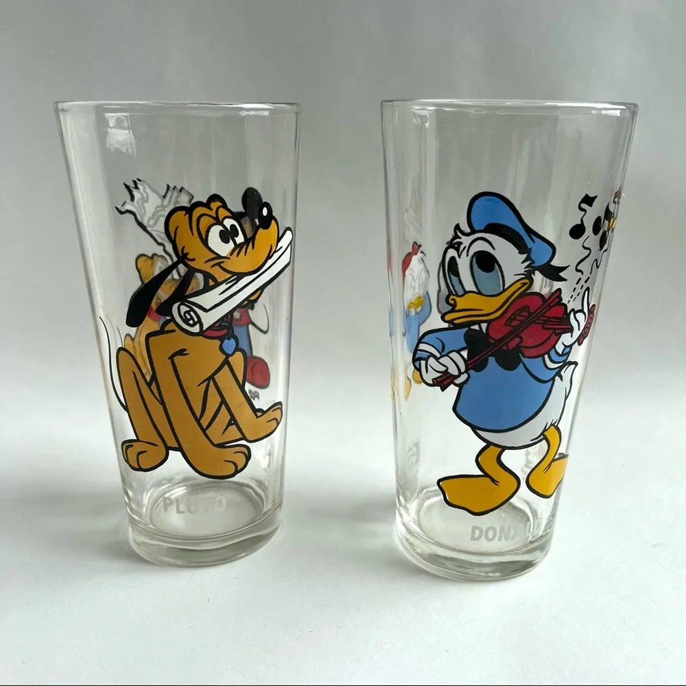 2 Vintage Pepsi Disney Pluto and Donald Duck Glasses 1978